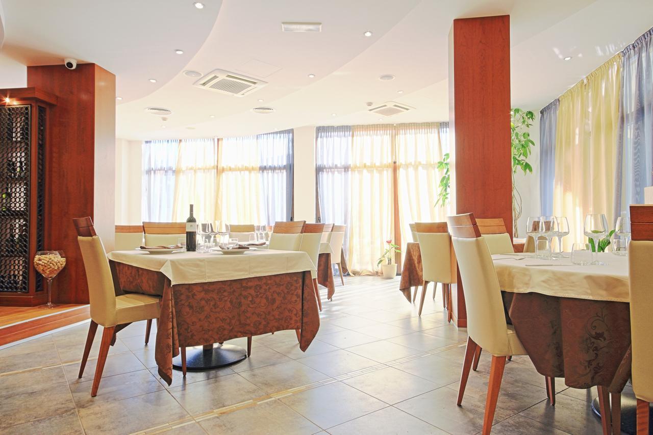 Bed and Breakfast Vilola Zambratija  Zewnętrze zdjęcie